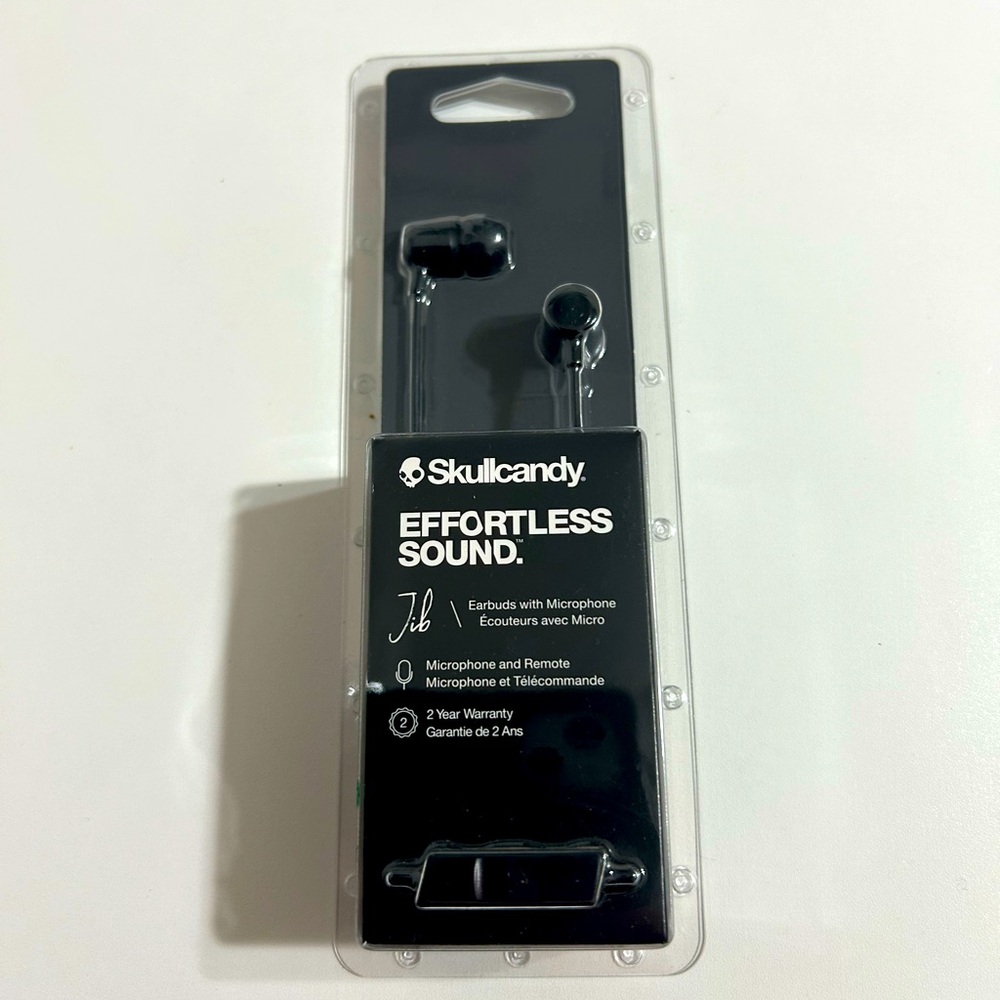 Skullcandy Black Earbuds with‎ Microphone and Remote
